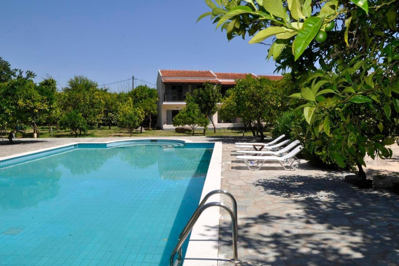 Orange Grove Suites Беницес Екстериор снимка