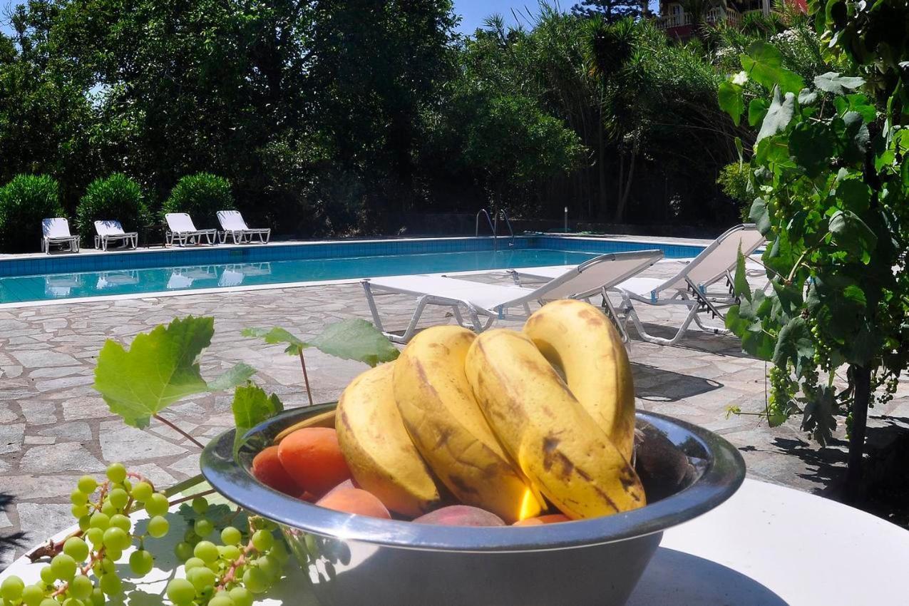 Orange Grove Suites Беницес Екстериор снимка