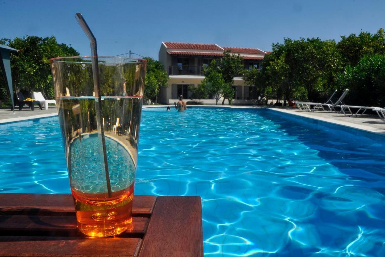 Orange Grove Suites Беницес Екстериор снимка