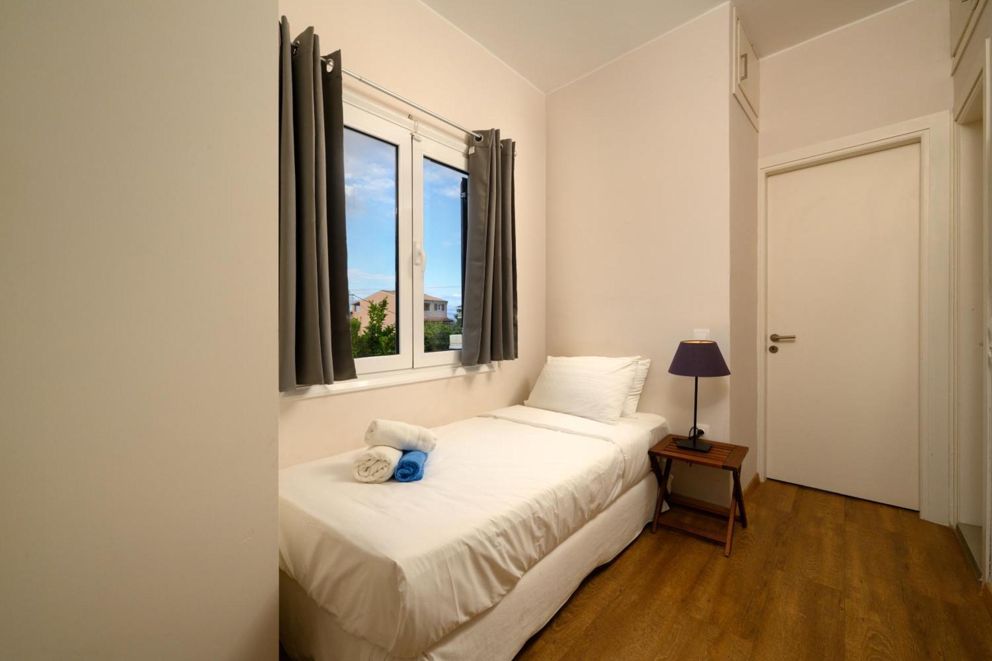 Orange Grove Suites Беницес Екстериор снимка