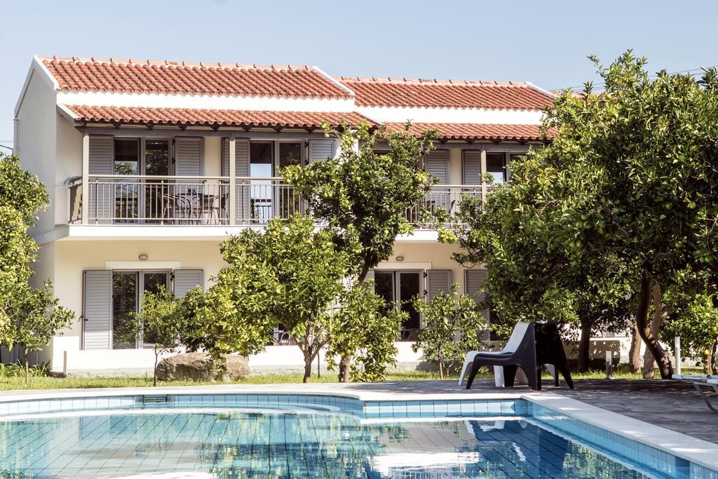 Orange Grove Suites Беницес Екстериор снимка